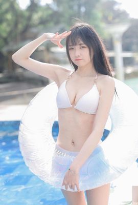 Kuda Kecil Seksi “Yuanyuan” menaklukkan pandangan pria dari tetesan air dan payudara lembut yang sangat menggoda (10p)