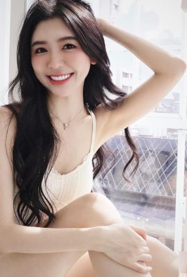 Gadis segar dan tampan “Zhang Anqi” memiliki senyum manis dan terlihat memabukkan (10p)