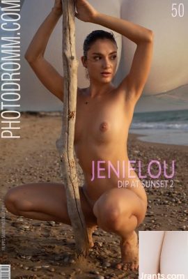 (PhotoDromm) 14 Juni 2025 – Jenielou – Celup saat matahari terbenam 2 (50p)