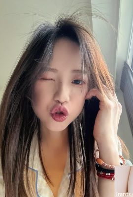 Kecantikan “Weng YoYou” seperti puisi yang indah dan penuh kasih sayang (10p)