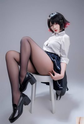 (Koleksi Online) Gadis Kesejahteraan Xuan Xiao Senior Sister “Shark Girl College” Exclusive (102p)