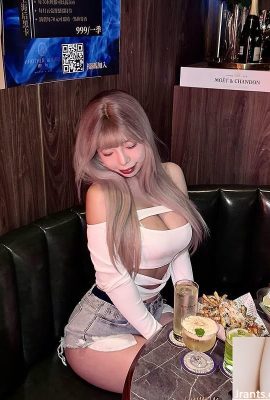 “33” lingkar atas yang bangga membuat orang tidak dapat memalingkan muka (10p)