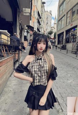 Gadis cantik cantik “Ana Sinni” menunjukkan sosok dan pesona lembutnya (10p)
