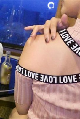 Gadis super panas yang mengobrol dengan di kedai, tetapi dia tidak berharap bahwa dia adalah produk dengan banyak cairan vagina. Dia tidak tahan jika dia hanya bermain -main. Dia benar -benar menemukan harta karun (32p)