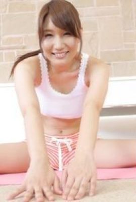 Gadis Asia seksi menunjukkan vagina keriput setelah seks liar (13p)