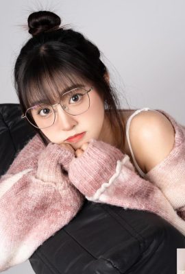 Gadis manis bermata besar “dae c” sosok panas sangat menarik dan menawan (10p)