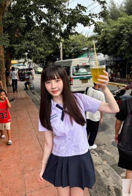 Kulit “Huang Linyuan” yang halus memancarkan napas pemuda (10p)