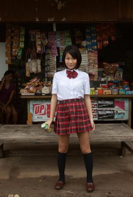 (Maki Maki) Matanya yang menawan dan sosoknya yang seksi membuatmu sangat tertarik dalam sekejap (26P)