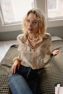 (Suicide Girls) 26 Juli 2025 – Popbeat – Kupu-Kupu (44P)