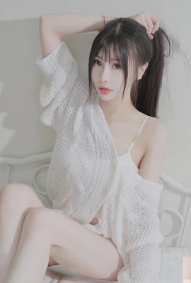 Daya pikat sosok hot “Zhu Zhu” membuat orang tak kuasa melepaskan diri (10P)