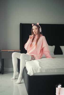 (Suicide Girls) 01 Agustus 2025 – Alice Vibes – Barbie Bunuh Diri (54P)