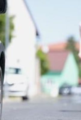 Gadis asing itu sangat tampan, dan sosoknya sangat bagus sehingga dia berbagi pengalaman ereksinya dalam threesome romantis (21P)