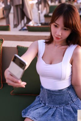 “Sisi” memiliki mata yang besar, senyum yang manis, dan sosok yang sangat baik (10P)