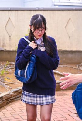 Hibiki Amemiya: Kakak perempuan cantik berpayudara besar berkacamata polos adalah wanita mesum khusus untuk adik laki-lakinya Hibiki Amemiya (21P)