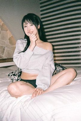 Yuika Onosaka: Yuika Onosaka, seorang ibu tunggal yang tenang dan cantik yang bekerja di tempat kerja yang sama dan sepertinya sulit untuk didorong… (21P)