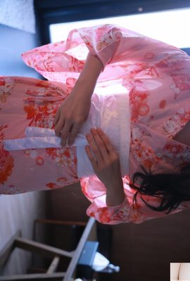 (Inah) Rasa kebebasan penuh datang tanpa penyembunyian (50P)