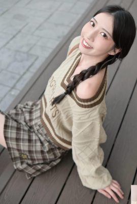 “Long Weiwei” memiliki penampilan yang manis dan menarik (10P)