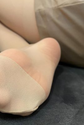 (ISS) Jiaming “Celana Pendek Robek” (81P)